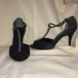 The Touch of Nina Peep Toe Black Dress Pumps